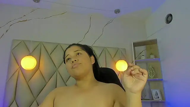 amandarabit online show from September 13, 2025, 7:58 pm