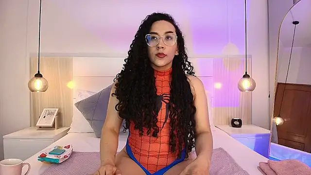 Snapshot of alehia_cute chatting on September 30, 2025, 12:05 am alehia cute online show from September 30, 2025, 12:05 am