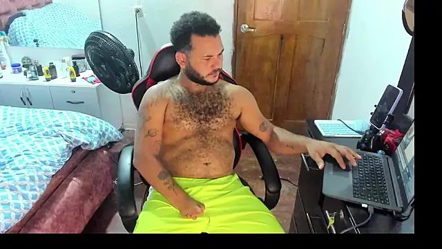 Alex Dancy5 online show from September 9, 2025, 6:39 pm