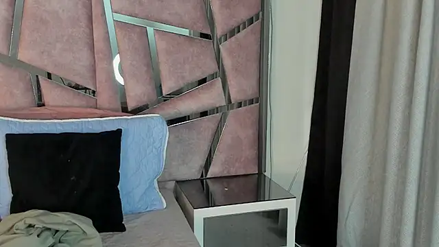 Snapshot of HaileyDuke chatting on October 30, 2025, 12:25 pm HaileyDuke online show from October 30, 2025, 12:25 pm