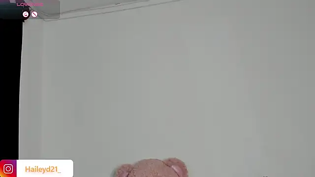 Snapshot of HaileyDuke chatting on February 7, 2026, 12:40 am HaileyDuke online show from February 7, 2026, 12:40 am