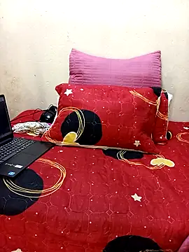 PRETTYJANE36 online show from November 11, 2025, 9:31 pm