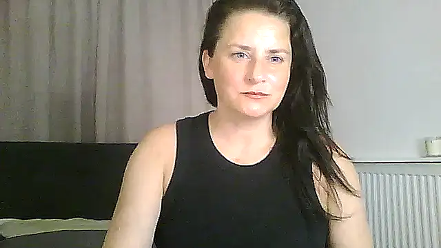RachVanXX online show from July 10, 2026, 9:15 pm