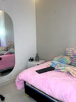 Snapshot of MorenaLush_Eup chatting on November 14, 2025, 3:21 am MorenaLush Eup online show from November 14, 2025, 3:21 am