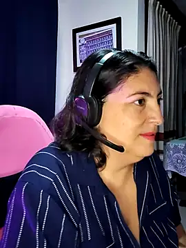 Snapshot of lina_maria99 chatting on September 30, 2025, 9:59 am lina maria99 online show from September 30, 2025, 9:59 am