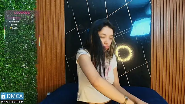 stepha   online show from September 22, 2025, 11:05 am