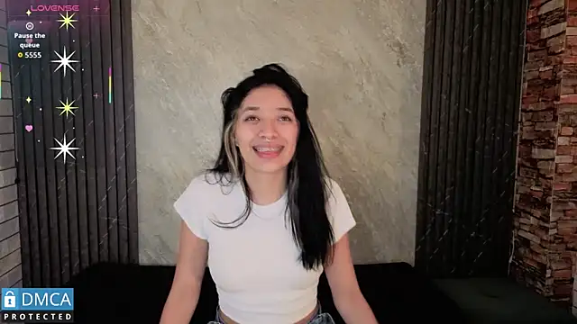 stepha   online show from December 5, 2025, 11:20 am