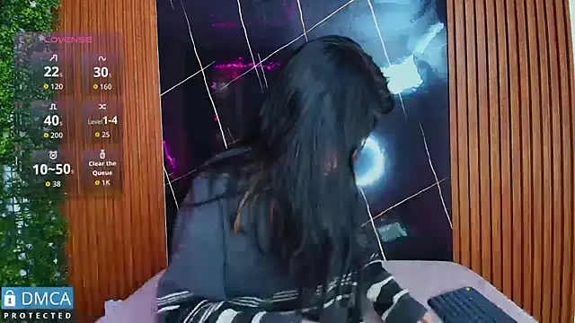 stepha   online show from September 30, 2025, 11:05 am