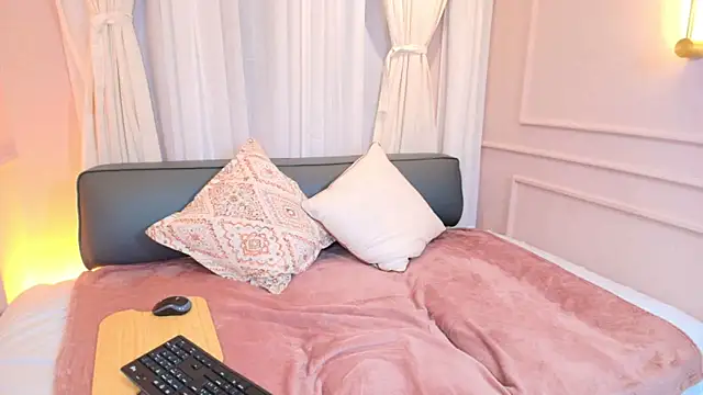 Snapshot of Nahomi_key_ chatting on October 11, 2025, 7:59 pm Nahomi key  online show from October 11, 2025, 7:59 pm