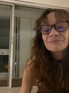 Chris06d22xh online show from November 11, 2025, 7:41 pm