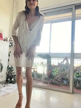 Chris06d22xh online show from November 26, 2025, 2:06 pm