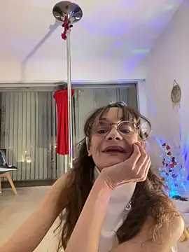 Snapshot of Chris06d22@xh chatting on February 10, 2026, 9:14 pm Chris06d22xh online show from February 10, 2026, 9:14 pm