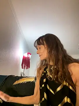 Chris06d22xh online show from December 5, 2025, 9:01 pm