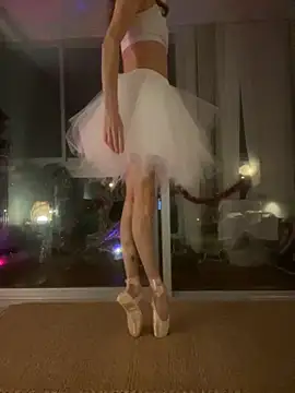 Chris06d22xh online show from November 27, 2025, 8:09 pm