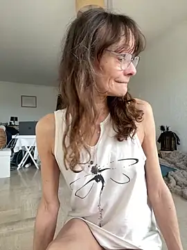 Snapshot of Chris06d22@xh chatting on February 22, 2026, 3:35 pm Chris06d22xh online show from February 22, 2026, 3:35 pm