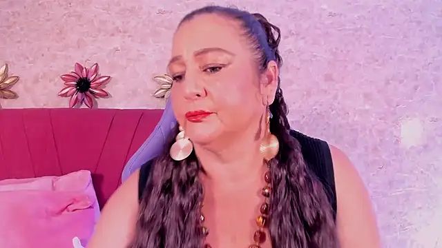 Snapshot of PalomaLombardi chatting on January 13, 2026, 8:02 pm PalomaLombardi online show from January 13, 2026, 8:02 pm