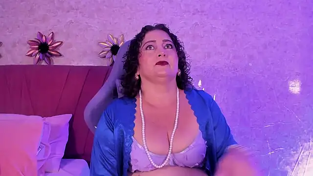 Snapshot of PalomaLombardi chatting on December 22, 2025, 8:20 pm PalomaLombardi online show from December 22, 2025, 8:20 pm