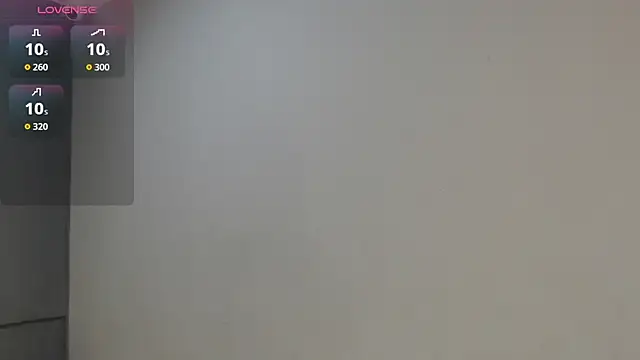 Snapshot of CharlotteCottin chatting on October 10, 2025, 11:11 am CharlotteCottin online show from October 10, 2025, 11:11 am