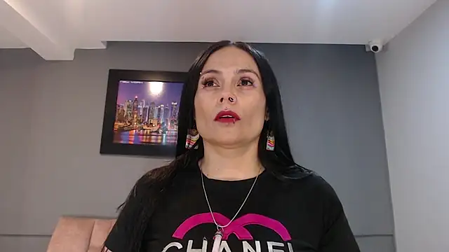 Snapshot of CharlotteCottin chatting on October 20, 2025, 11:22 am CharlotteCottin online show from October 20, 2025, 11:22 am