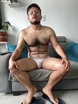 Snapshot of DADDYTTEDY1 chatting on May 1, 2026, 3:39 pm DADDYTTEDY1 online show from May 1, 2026, 3:39 pm