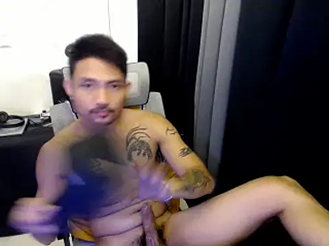 Snapshot of Thefriskyasian chatting on September 26, 2025, 10:49 pm Thefriskyasian online show from September 26, 2025, 10:49 pm