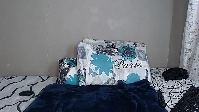 Lunalee online show from February 1, 2026, 9:07 am