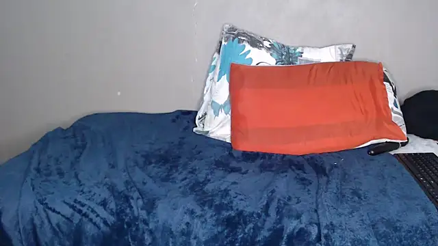 Lunalee online show from March 22, 2026, 7:04 pm