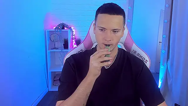ZackNeal online show from September 11, 2025, 5:18 am
