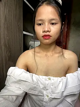 Hana-44 online show from November 12, 2025, 7:45 am