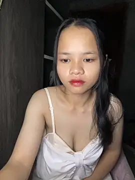 Hana-44 online show from November 12, 2025, 8:01 pm