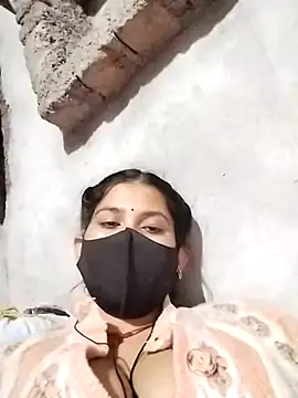 Cutie sanaya online show from October 28, 2025, 6:18 pm