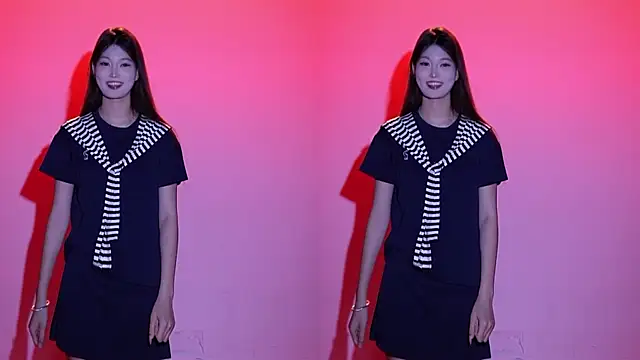 CM--001 online show from September 17, 2025, 5:04 pm