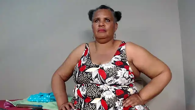 Snapshot of GrandBustyMelon chatting on September 19, 2025, 9:08 pm GrandBustyMelon online show from September 19, 2025, 9:08 pm