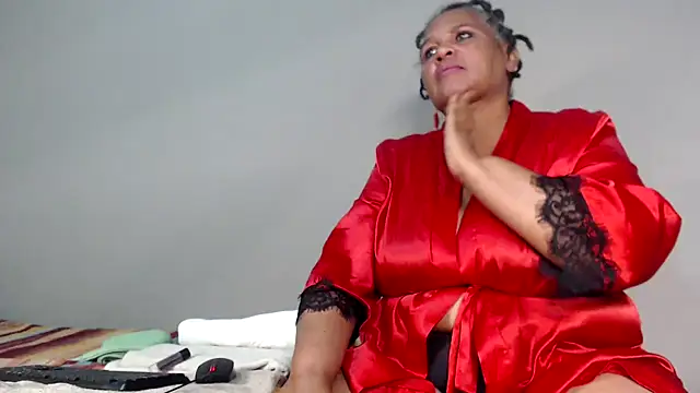 Snapshot of GrandBustyMelon chatting on September 17, 2025, 5:09 am GrandBustyMelon online show from September 17, 2025, 5:09 am