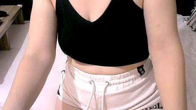 Snapshot of devinantalya chatting on October 25, 2025, 1:23 pm devinantalya online show from October 25, 2025, 1:23 pm