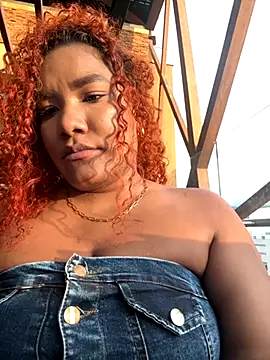 anailynn online show from September 23, 2025, 10:06 pm