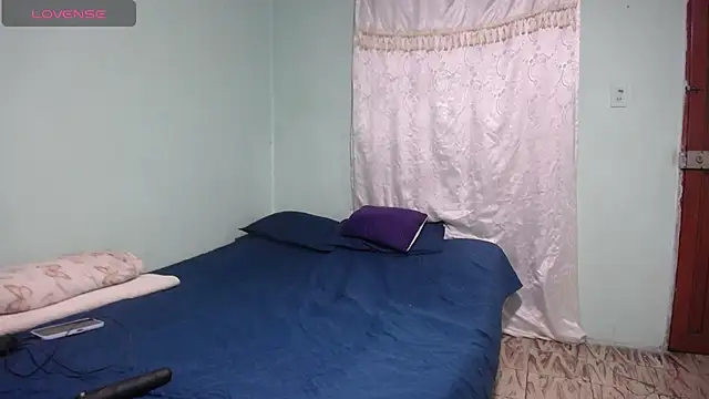 Snapshot of emilyvalencia_1 chatting on March 1, 2026, 1:27 am emilyvalencia 1 online show from March 1, 2026, 1:27 am