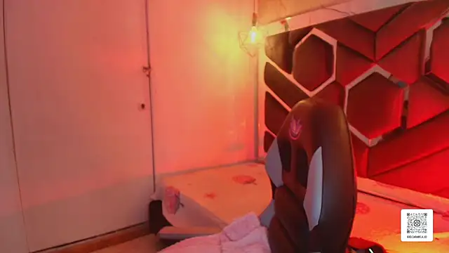 Snapshot of Melissa_Adamsx chatting on February 5, 2026, 7:21 pm Melissa Adamsx online show from February 5, 2026, 7:21 pm