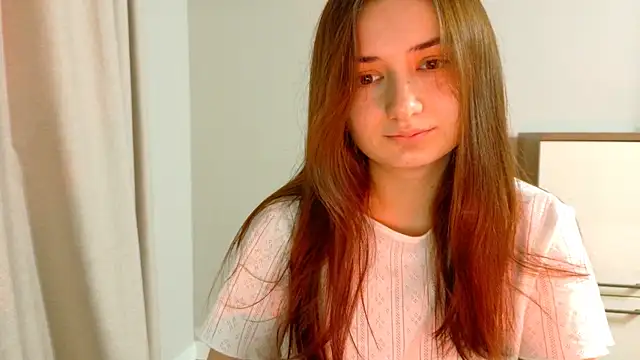 Snapshot of Lelia_Vibe chatting on October 27, 2025, 12:00 am Lelia Vibe online show from October 27, 2025, 12:00 am