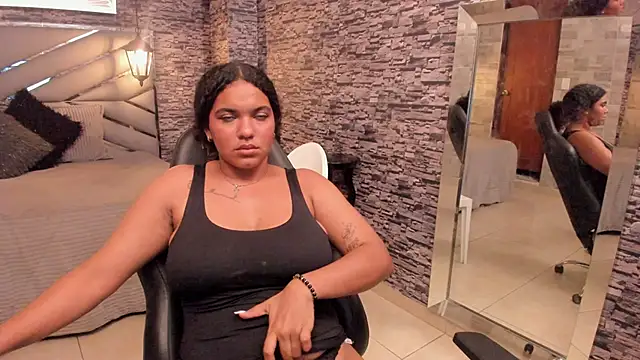 Snapshot of BellyBigBoobs chatting on October 2, 2025, 2:15 am BellyBigBoobs online show from October 2, 2025, 2:15 am