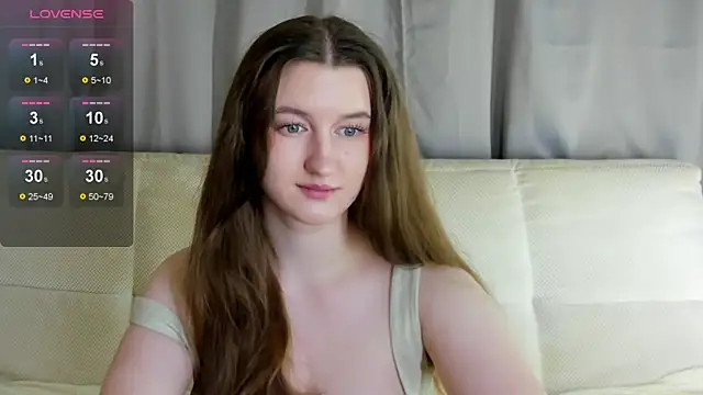 Snapshot of MissFoxy_Ti chatting on October 15, 2025, 5:17 am MissFoxy Ti online show from October 15, 2025, 5:17 am