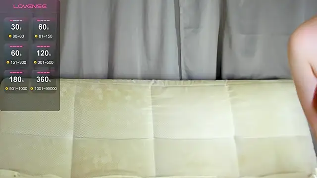 Snapshot of MissFoxy_Ti chatting on October 30, 2025, 1:26 am MissFoxy Ti online show from October 30, 2025, 1:26 am