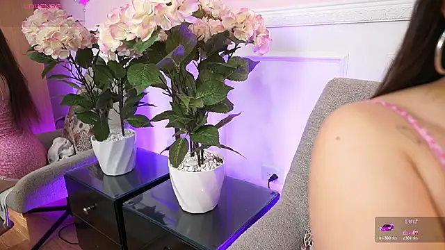 Snapshot of MilaCrave chatting on January 17, 2026, 11:36 am MilaCrave online show from January 17, 2026, 11:36 am