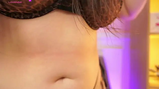 Snapshot of MilaCrave chatting on February 2, 2026, 11:42 am MilaCrave online show from February 2, 2026, 11:42 am