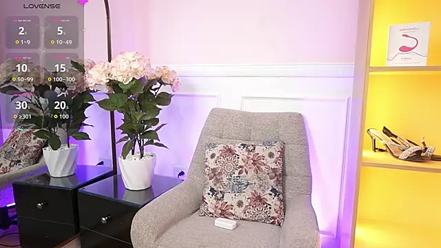 Snapshot of MilaCrave chatting on January 16, 2026, 11:36 am MilaCrave online show from January 16, 2026, 11:36 am