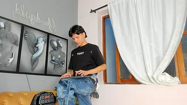 camillo virgil online show from December 3, 2025, 10:58 am