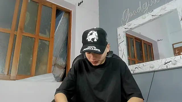 Snapshot of camillo_virgil chatting on September 28, 2025, 10:55 am camillo virgil online show from September 28, 2025, 10:55 am