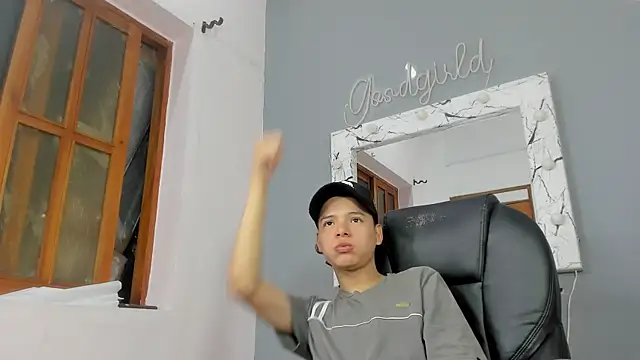 Snapshot of camillo_virgil chatting on October 3, 2025, 10:50 am camillo virgil online show from October 3, 2025, 10:50 am