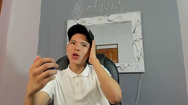 Snapshot of camillo_virgil chatting on September 30, 2025, 11:16 am camillo virgil online show from September 30, 2025, 11:16 am