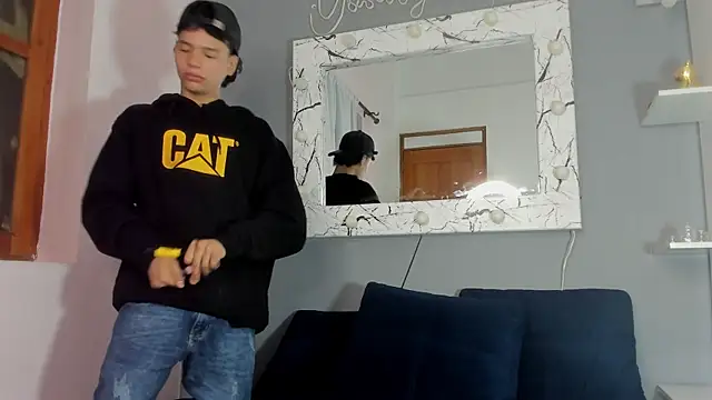 Snapshot of camillo_virgil chatting on September 20, 2025, 10:42 am camillo virgil online show from September 20, 2025, 10:42 am